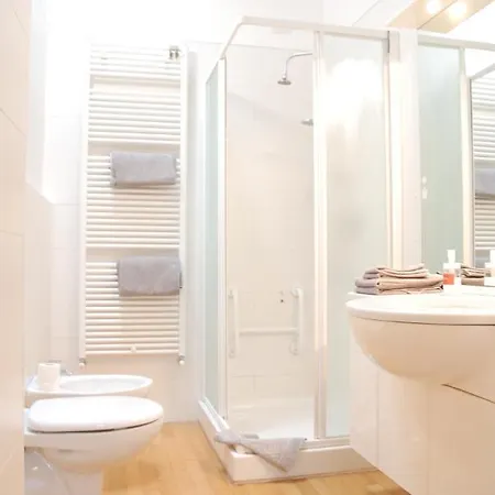 Cesare Cantu Apartment Como